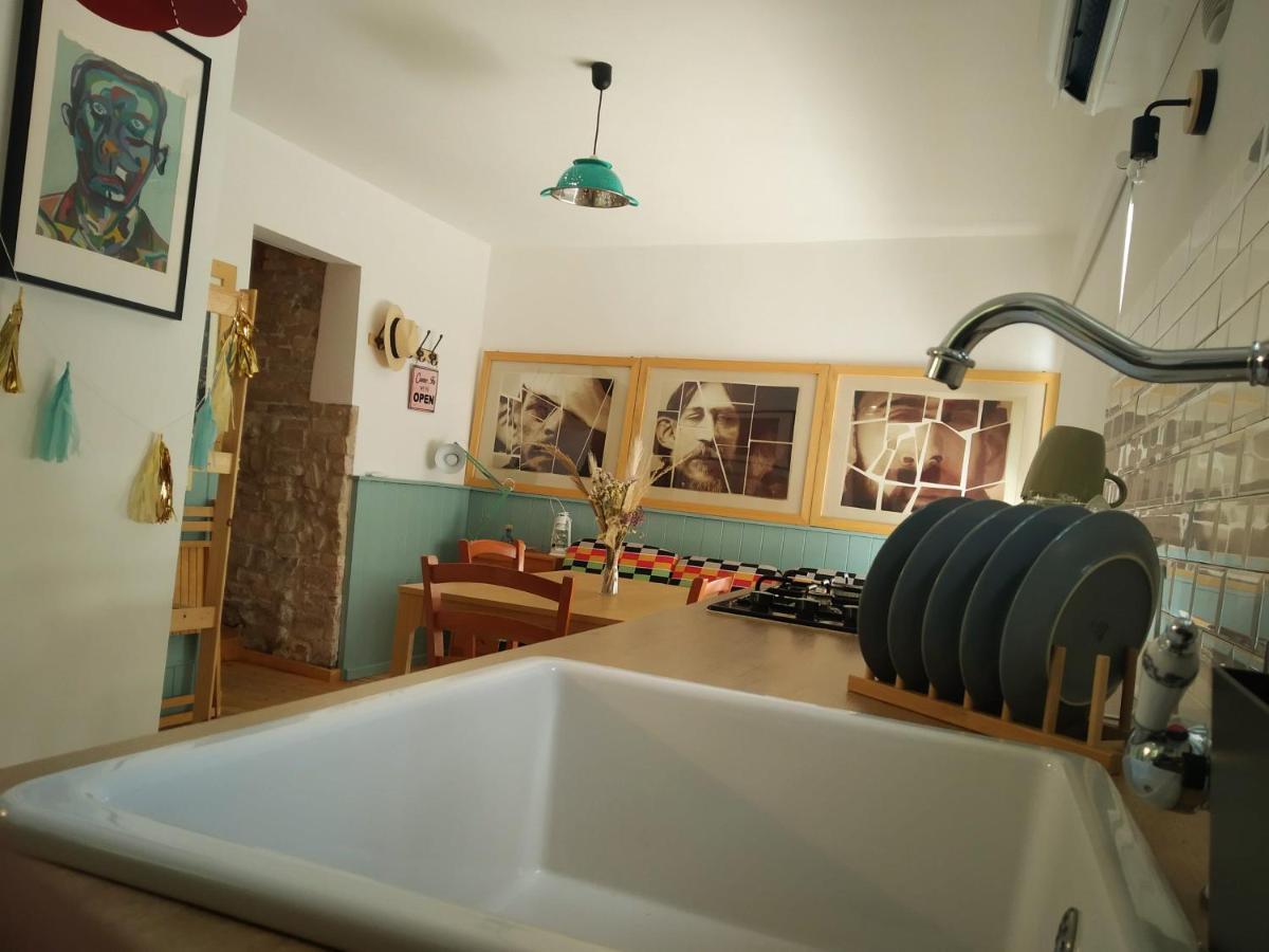 Bed and Breakfast La Finestra Sul Cortile Atri Exterior foto