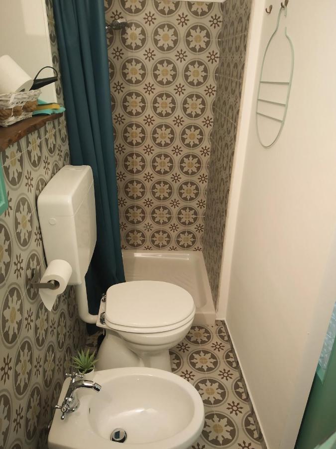 Bed and Breakfast La Finestra Sul Cortile Atri Exterior foto