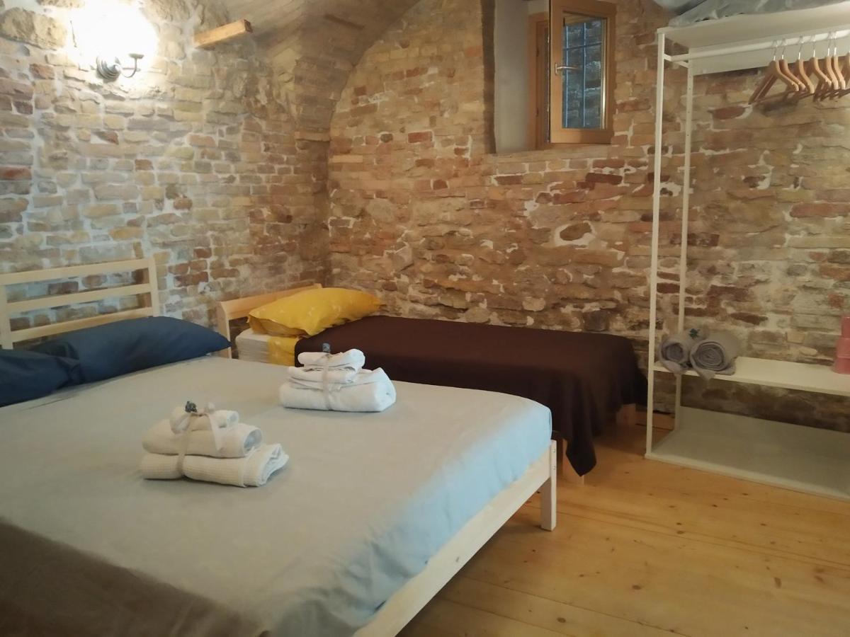Bed and Breakfast La Finestra Sul Cortile Atri Exterior foto