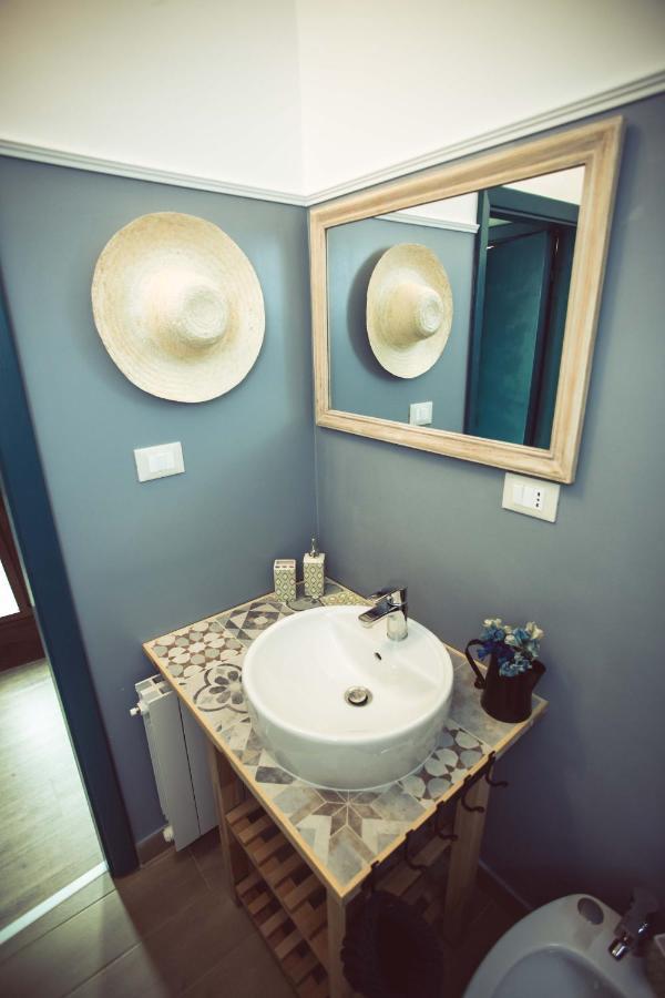 Bed and Breakfast La Finestra Sul Cortile Atri Exterior foto