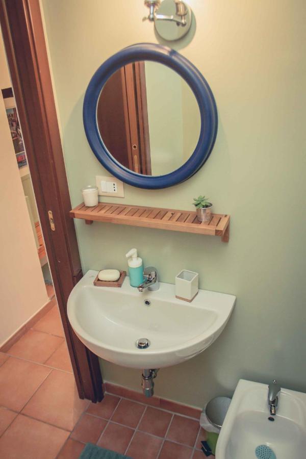 Bed and Breakfast La Finestra Sul Cortile Atri Exterior foto